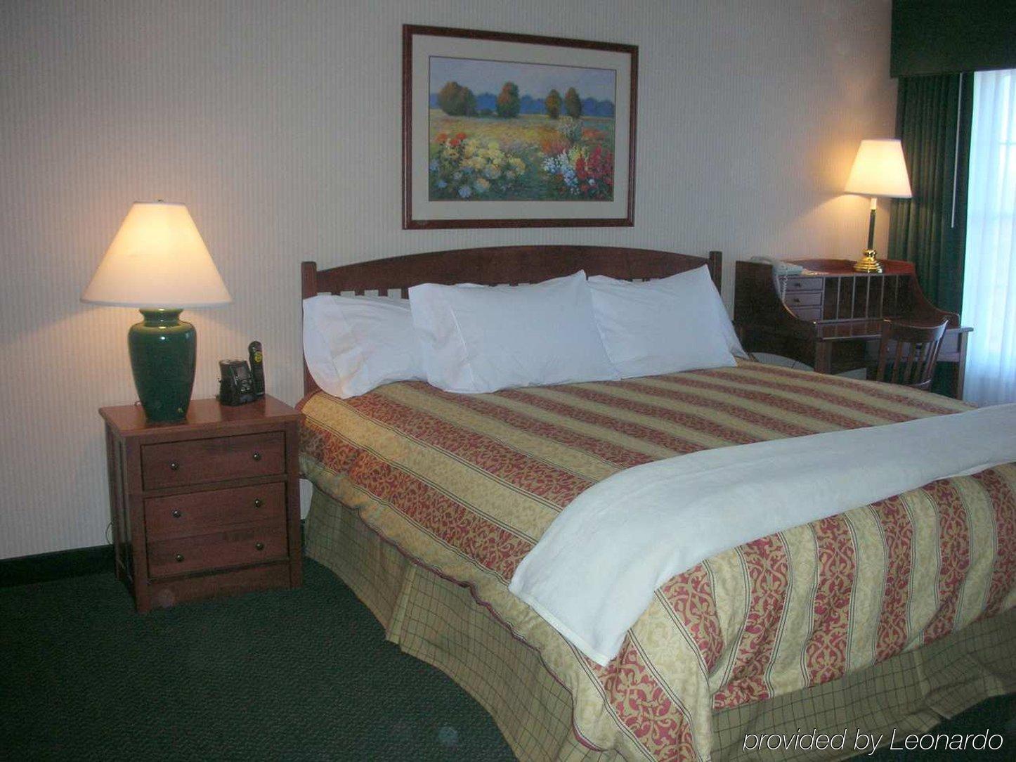 Homewood By Hilton Kansas Airport Kansas City