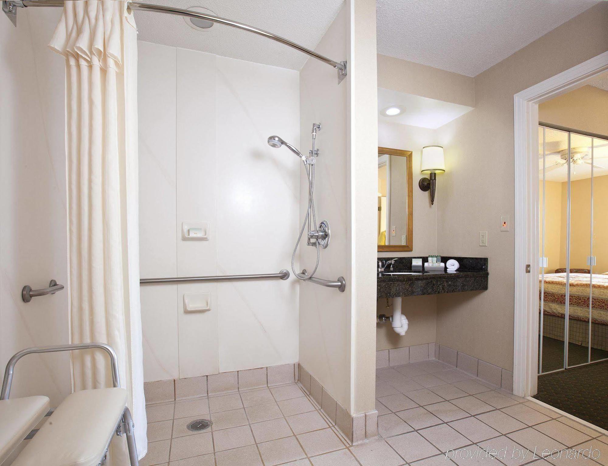 Homewood By Hilton Kansas Airport Kansas City